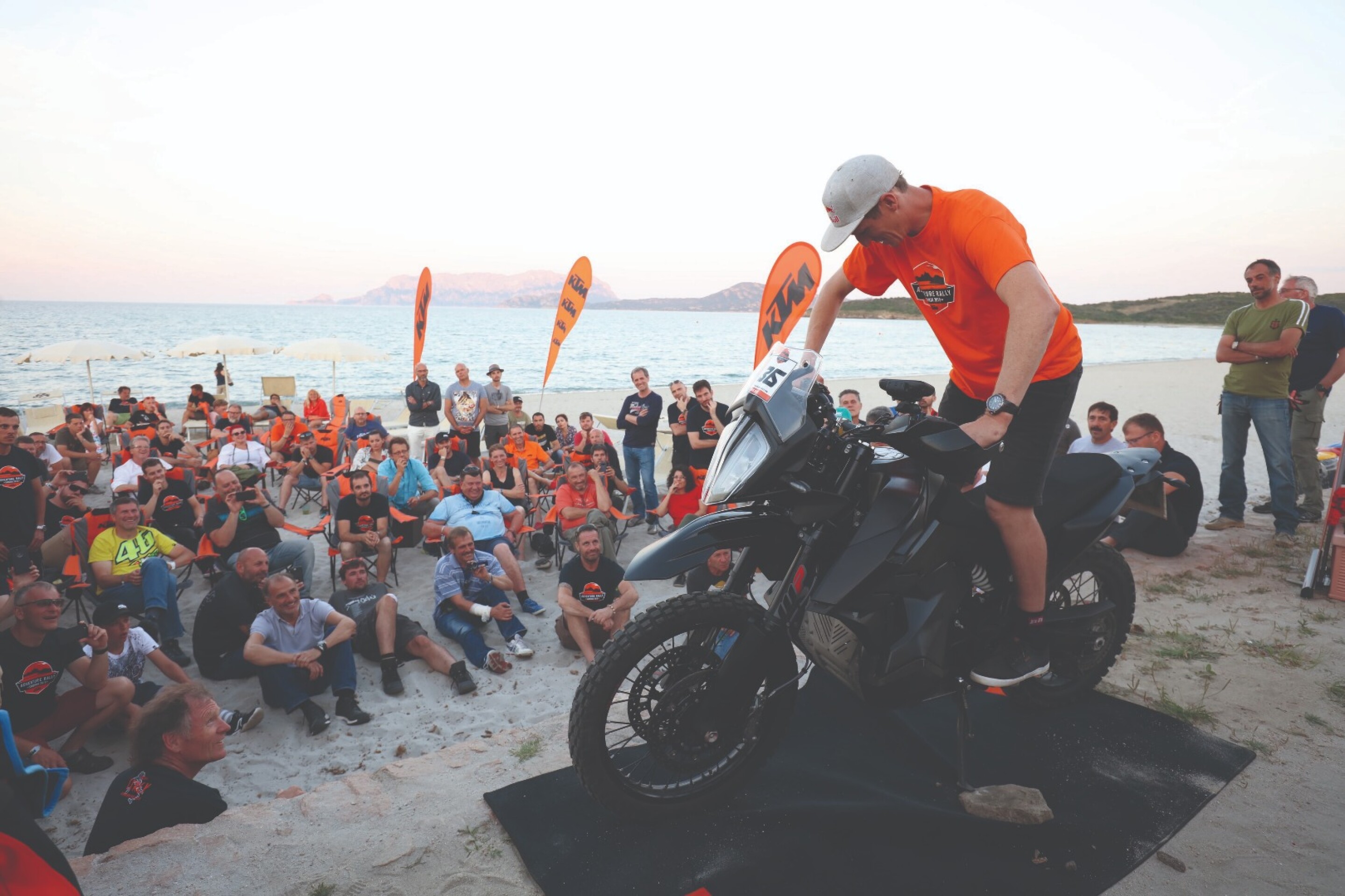 ducati desert sled vs ktm 790 adventure